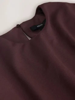 Chocoladebruin - Lange jurk met cape*Next Best