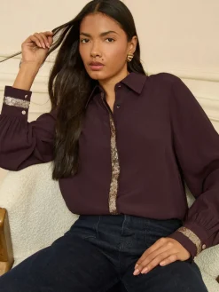 - overhemd met lange mouwen, knoopsluiting en paillettenrand*Love & Roses Online