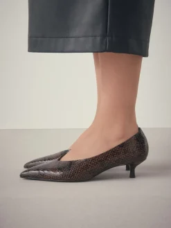 - Puntige lage naaldhakken schoenen*Next Sale