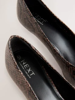 - Puntige lage naaldhakken schoenen*Next Sale