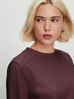 Chocoladebruin - Relaxed Long Sleeve Crew Neck T-Shirt*Next Discount