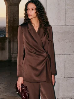 Chocoladebruin - Satijnen overslagblazer*Next Hot