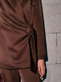 Chocoladebruin - Satijnen overslagblazer*Next Hot