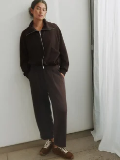 - Barrell Leg Joggers*self. Best