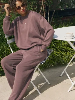 Chocoladebruin - joggingbroek met wijde pijpen*self. Online