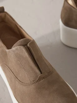 Chocoladebruin - Signature leren sneakers met dikke plateauzolen en sleehak*Next Hot