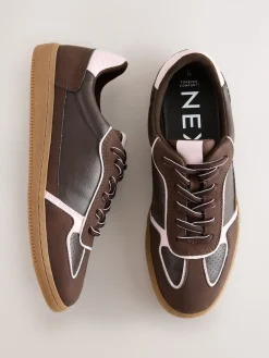 Chocoladebruin - Sneaker met veters*Next Hot