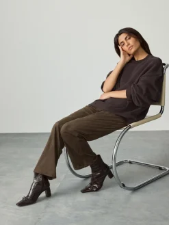 Chocoladebruin - Verfijnd sweatshirt met ronde hals, lange mouwen en ribbels*Next Clearance