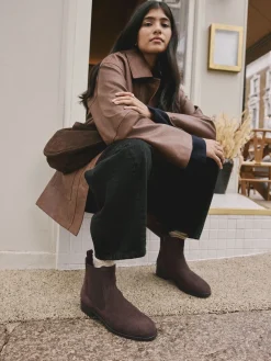 Chocoladebruin suède - Forever Comfort® Chelsea-enkellaarzen*Next Clearance