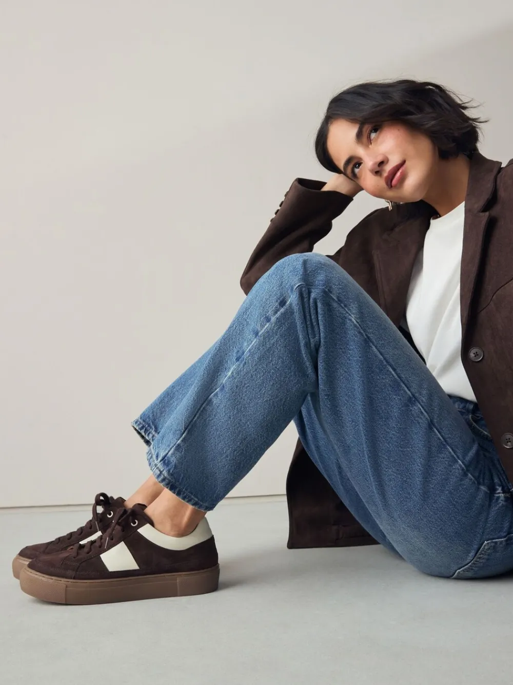 Chocoladebruin suède - Forever Comfort® Leather Chunky Side Stripe Lace Up Trainers*Next