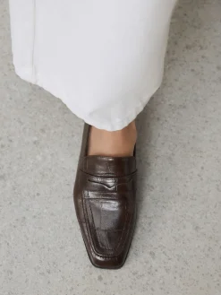 Chocolate Brown Croc Effect - Forever Comfort® - Loafers met vierkante neus*Next Hot