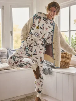 - Pyjama met lange mouwen*Next Clearance