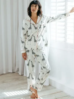 - - Lange pyjamaset met giraffenprint en knopen*Chelsea Peers Sale