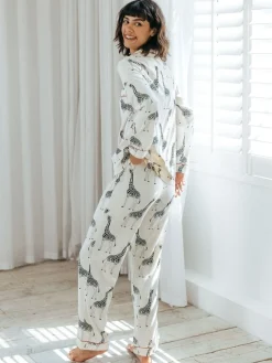 - - Lange pyjamaset met giraffenprint en knopen*Chelsea Peers Sale