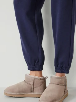 - Ultra Mini laarsjes van schapenvacht*Hush New