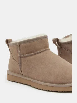 - Ultra Mini laarsjes van schapenvacht*Hush New