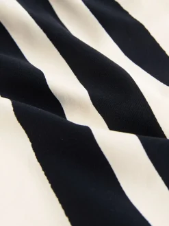 Crèmekleurig/zwart-gestreept - Buikcorrigerend badpak met één schouder*Next