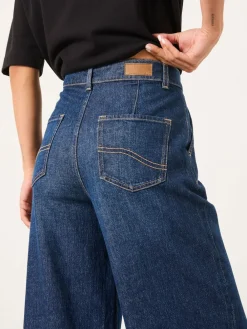 - FatFace jeans met wijde pijpen en cropped model*Fat Face Discount