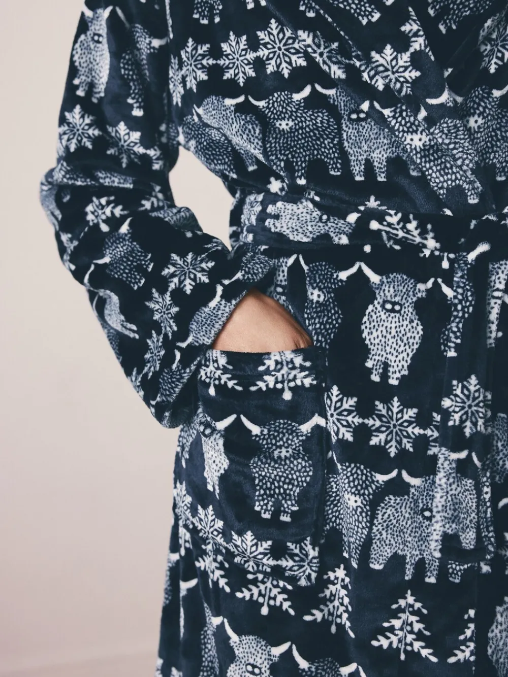 Donkerblauw - Matching Family Christmas Fairisle pattern Hamish The Highland Cow Dressing Gown*Next Discount