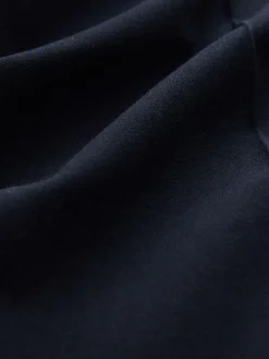 - Nauwsluitende, op maat gemaakte broek van wol*Next Sale