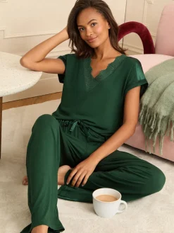 - Lace Detail Jersey Pyjamas Set*Love & Roses Best