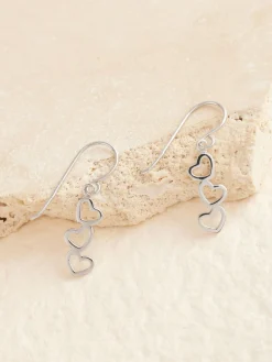 Echt zilver - Oorbellen met drie hartjes*Next Outlet