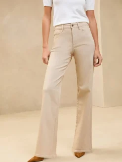 Ecru - - Jeans met een middelhoge taille en wijde pijpen*Lipsy Outlet