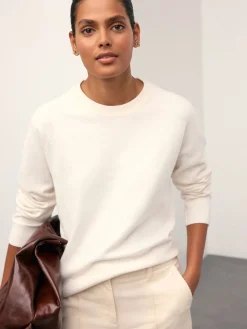 Ecru - Superzachte trui met ronde hals en lange mouwen*Next Sale