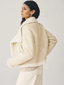 - Pilotenjack met trechterkraag en borgvoering*Next Best