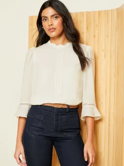 Ecruwit - 3/4 blouse met uitlopende mouwen*Love & Roses Sale