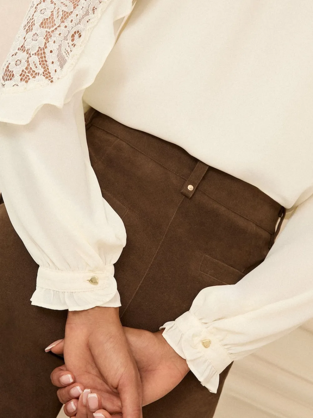 - Crew Neck Lace Yoke Long Sleeve Blouse*Love & Roses Discount