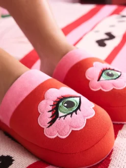 rode/roze muiltjes met oog borduursel*Eleanor Bowmer New