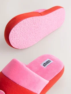 rode/roze muiltjes met oog borduursel*Eleanor Bowmer New