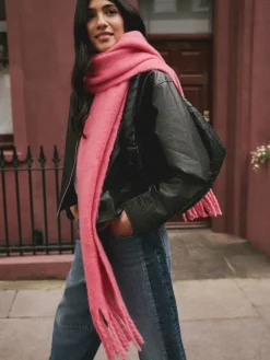 - Zware sjaal van geborstelde stof*Next New