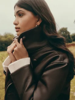 oversized jack met knopen aan de voorkant en borgvoering*Friends Like These Outlet