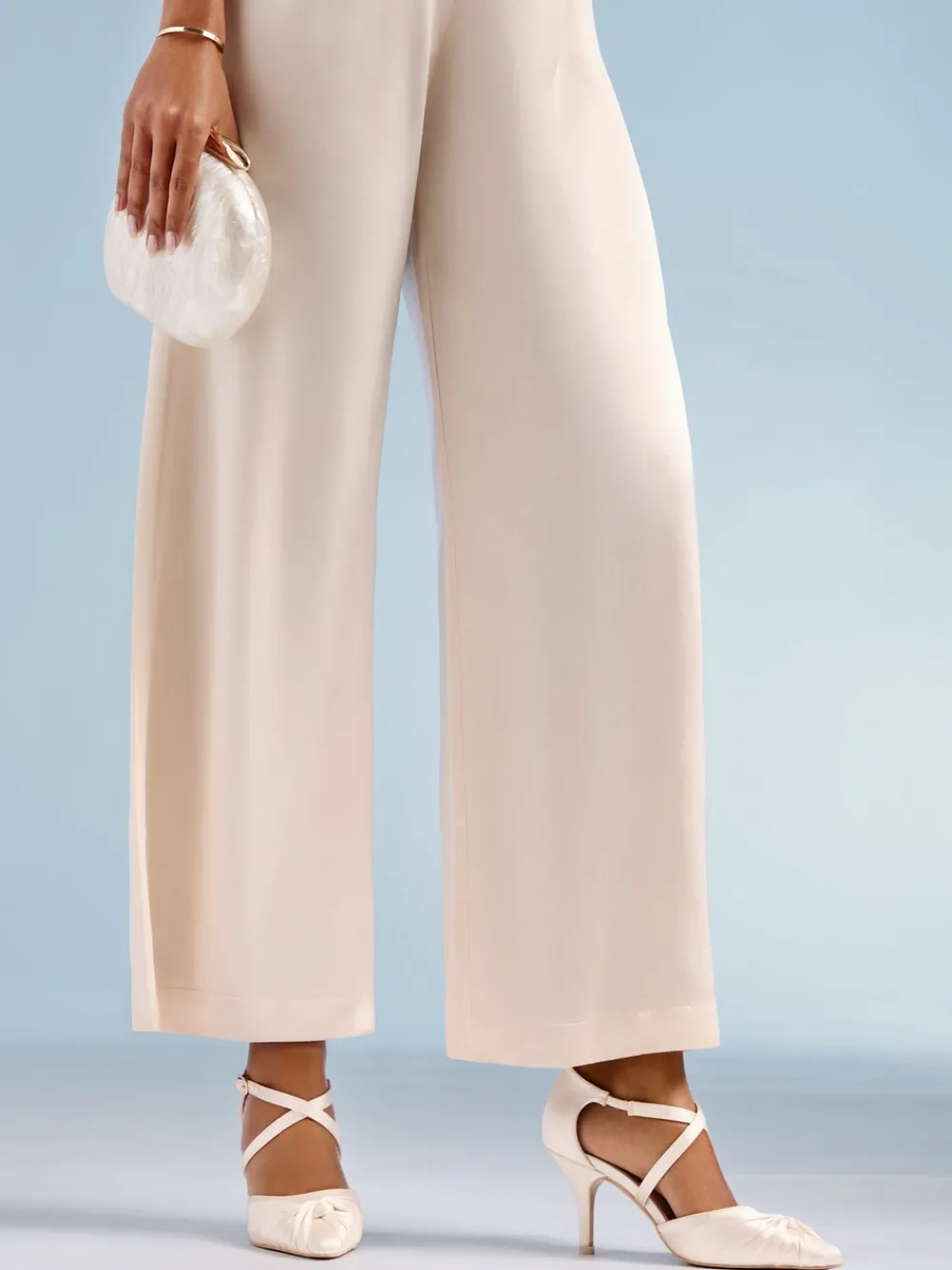 Satin Twist Detail Cross Strap Mid Heel Bridal Court Shoe*Friends Like These Outlet