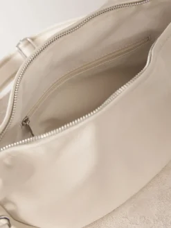 Gebroken wit - Crossbodytas van leer met band*Next New