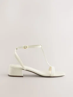 - Forever Comfort® sandalen met lage blokhak en bandjes*Next