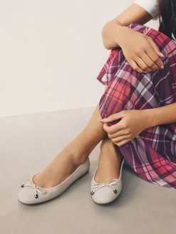 Gebroken wit - Leren Ballerina's met ronde neus*Next Best