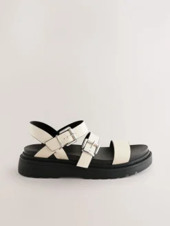 - Sandalen met dikke zool en gesp*Next Sale