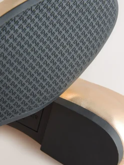 Goud - Forever Comfort® leren T-Bar Mary Jane-schoenen*Next Hot