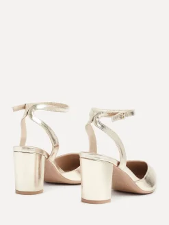 - Lori pumps met spitse neus en wijde pasvorm*Linzi