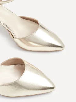 - Lori pumps met spitse neus en wijde pasvorm*Linzi