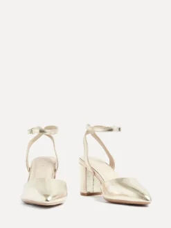 - Lori pumps met spitse neus en wijde pasvorm*Linzi