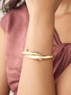 - Cross-Over Hinge Bangle*Next Clearance