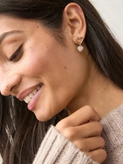 - Oorknopjes met glinsterend hartje met hanger*Next Hot