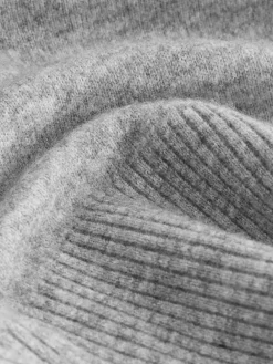 - Gebreide trui met ronde hals van wol*Next Clearance