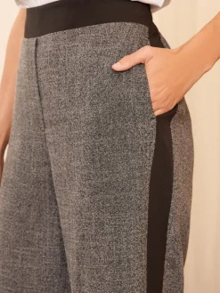 - broek met structuur, wijde pijpen en zijstreep*Love & Roses Outlet