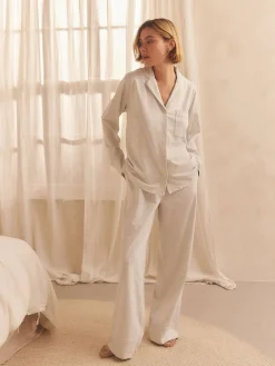 - Pyjama met knopen en jerseystof*Next