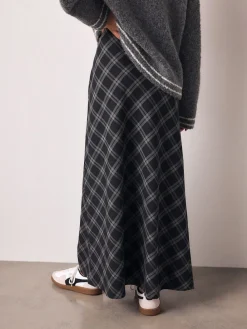 - Ruit Midi Slip Rok*Next Sale